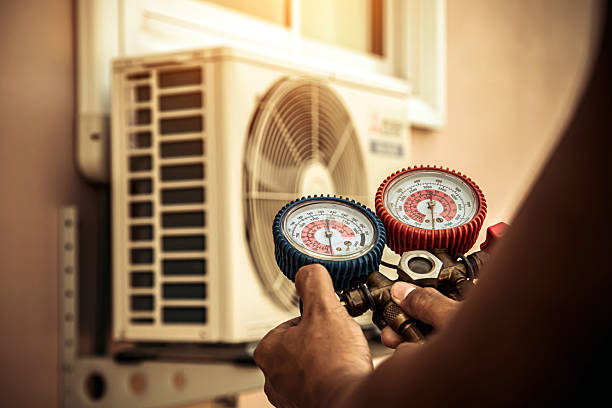 Professional Hvac Installation technician working in Evant, TX
